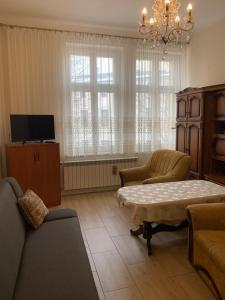 Apartament BR0DNICA UL DUŻY RYNEK 31 , 2