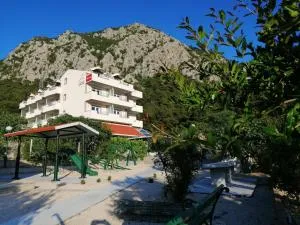 Hotel Lukas - Gradac