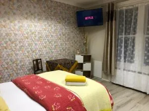 Bright Apartments - 旺斯福德