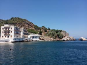 Mythical Ikaria exploring base, Therma tiny apartments Ikaria Greece