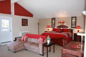 Luxury Suite room in Western Royal Inn
