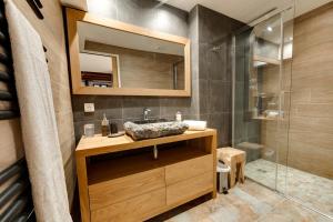 La Cour Filaterie - Suite au dAnnecy PDJ en option