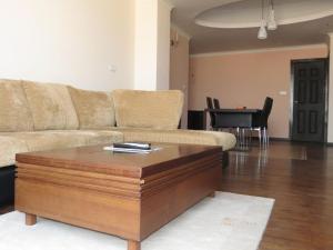 Retreat Serviced Apartment