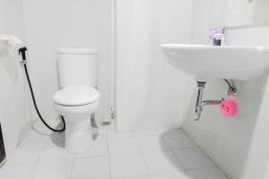 Simply Homey Studio Casa De Parco Apartment By Travelio