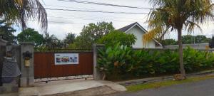 Tamiu Guesthouse at Desa Wisata Keramas Near Keramas Surf Beach