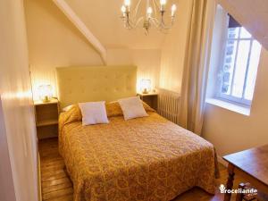 B&B / Chambres d'hotes La Maison Rouge Broceliande : Chambre Quadruple Confort