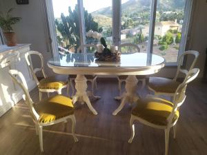 CHALET CON PISCINA A 1 KILOMETRO DE LA PLAYA CARTAGENA