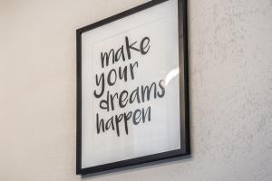 Cozy apartment near the sea