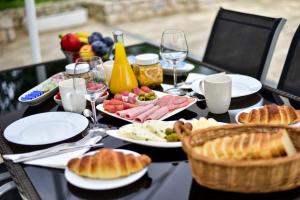 Apartments Villa Visnjik 