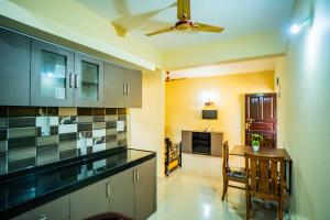 Field stone Apartment