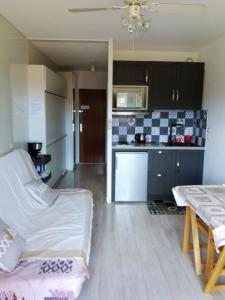 Studio cosy avec vue sur la mer à Bormes-les-Mimosas, 20 m².