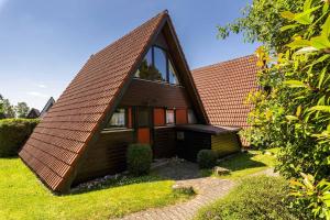 Holiday Home room in Ferienwohnpark Immenstaad am Bodensee Nurdachhaus Typ 8 NDW 084