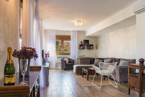 Lovely Istrian apartment with a private swimming pool and a charming garden