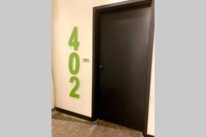 3E-*New* Apt -5 min from Downtown, 3E, Sleeps 6