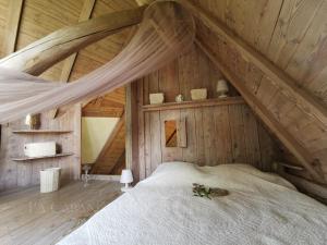 Chalets La Cabane d' Emmanuelle, un Coin de paradis ! : photos des chambres