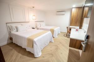 Six Hotel Guadalajara Degollado