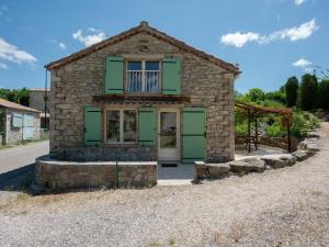 Maisons de vacances Pretty Holiday Home in Courry with Swimming Pool : photos des chambres