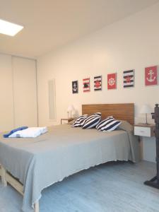 Elegante monoambiente estilo náutico