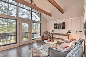 Designer Retreat with Pool, Golf and Beach Access!