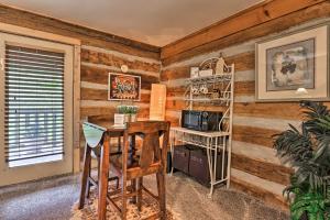 Riverfront Couples Retreat in Smoky Mountains!