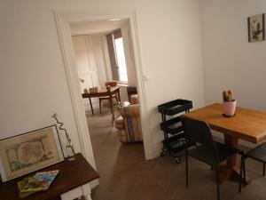 Appartements La petite vadrouille - coeur urbain d'Epernay : photos des chambres