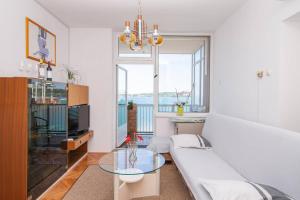 APARTMA MILENA 