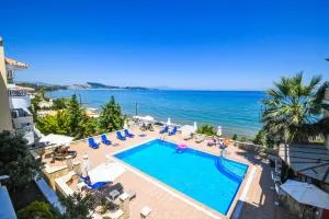 Nefeli Beach - living by the sea - Kyllini
