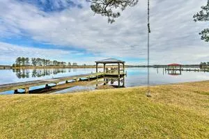 Waterside Belhaven House and Cottage with Porch and Dock - Swanquarter