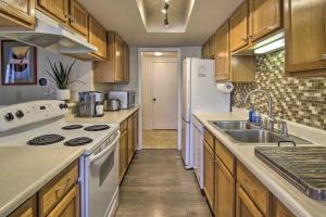 Manitou Springs Escape with AandC and Private Deck!