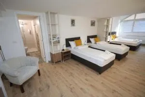 PALACE MEGDAN - Sevojno