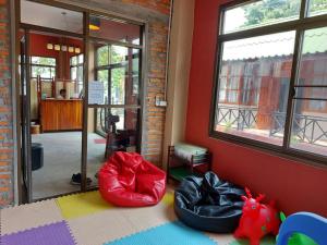 Pilgrims Kitchen & Inn