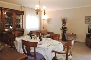 PRECIOSA CASA CON PISCINA AL LADO DE LA PLAYA