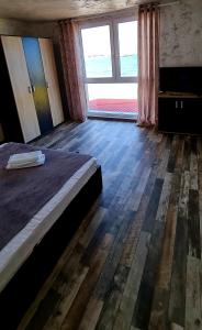 Lazy Lounge Apartments