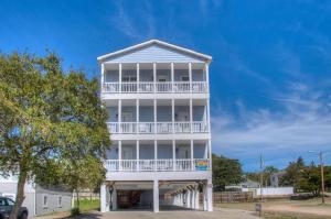 Eight-Bedroom House room in Ocean View Luxury Rental - Sleeps 16