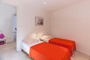 Appartements Casa Estel - Blue apartment in downtown of Erbalunga : photos des chambres