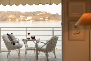 Casa Blue Marine, Philian Collection