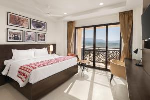Ramada Encore by Wyndham Statue of Unity