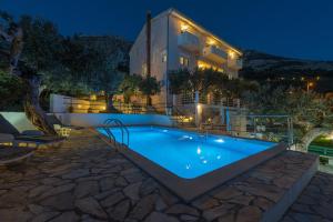 Apartment Glavina with private pool