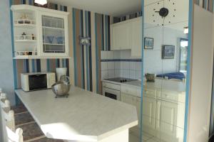 Appartements REF 157 Studio pour deux personnes avec piscine vue Port Crouesty ARZON : photos des chambres
