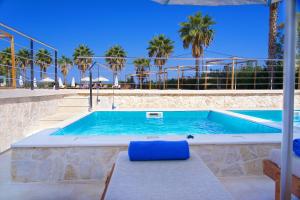 Double Room with Pool View