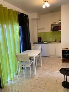Superbe & LUXURY studio Paris Montreuil