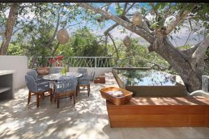 Casa Sayulita, MISTIKA