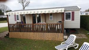 Campings Camping Les charmette les maths la palmyre : photos des chambres