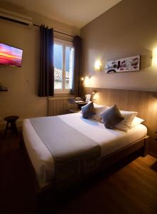 Hotels Le Strasbourg Hotel : photos des chambres