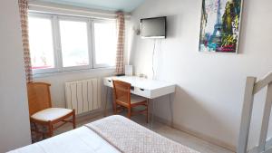 Hotels Logis Hotel Vannes Nord Le Clos Des Hortensias : photos des chambres
