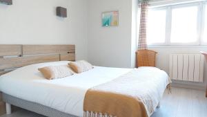 Hotels Logis Hotel Vannes Nord Le Clos Des Hortensias : photos des chambres
