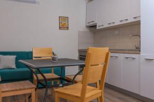 Baba Ane apartments
