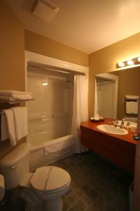 BATTURES Hotel Fjord Saguenay