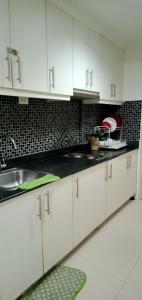 Chins Place Sea Residences MOA