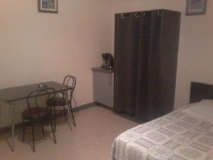 Hotels Hotel Restaurant de la Gare (Studios Du Breuil) : photos des chambres